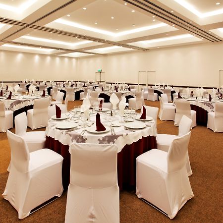 Holiday Inn Mexico City-Plaza Universidad By Ihg Ресторан фото